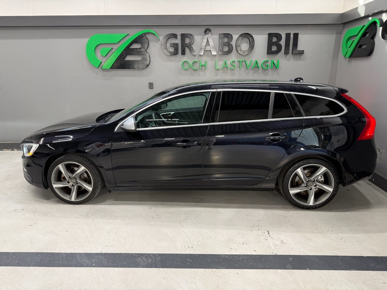 Volvo V60 2015, bild 2/10