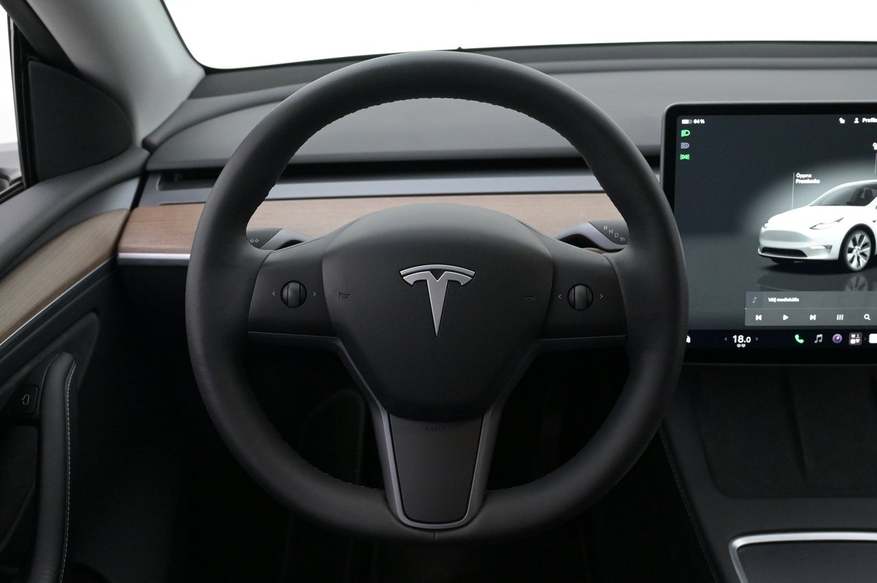 Tesla Model Y 2023, kuva 7/10