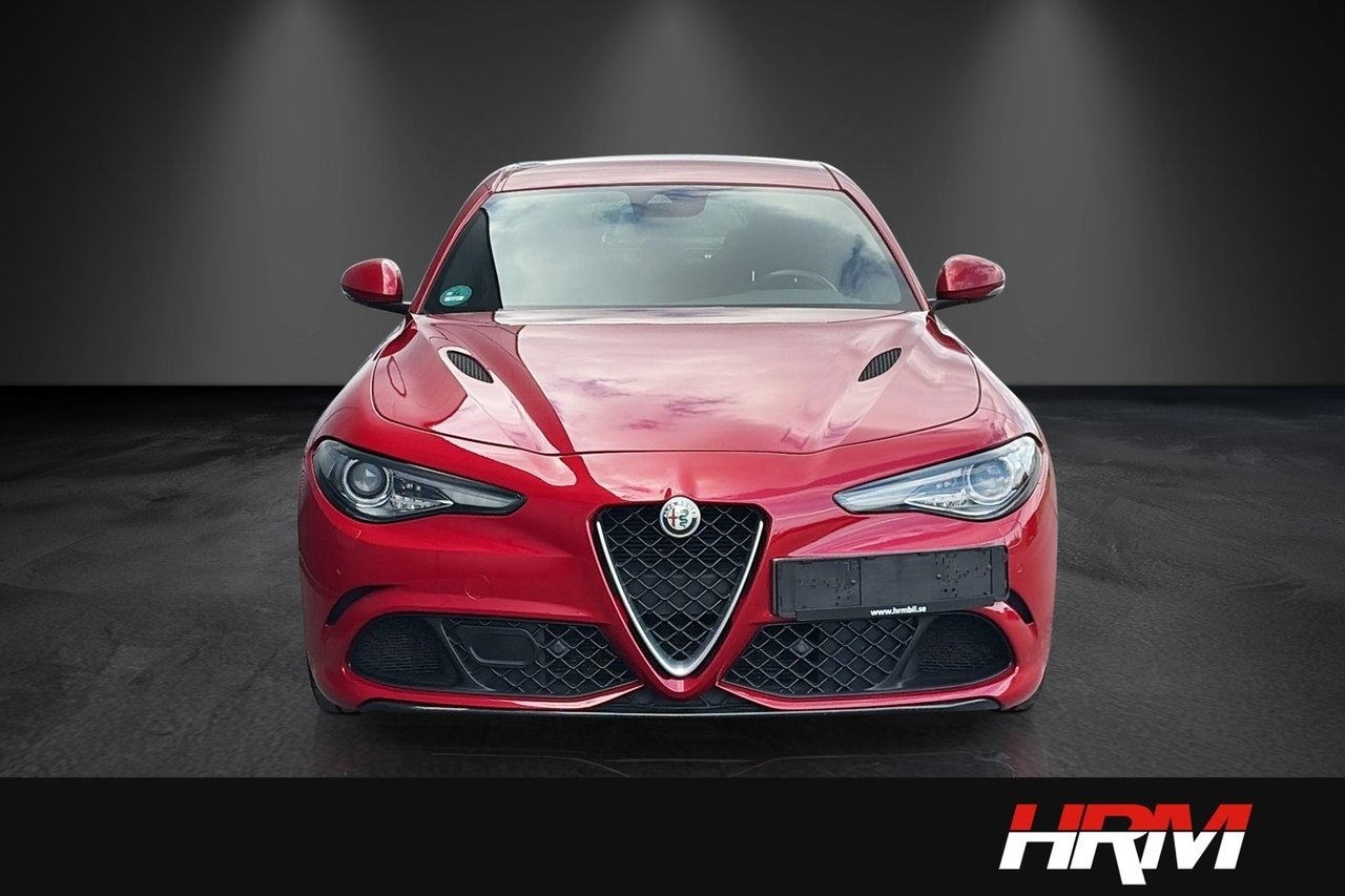 Alfa Romeo Giulia 2019, bild 6/10