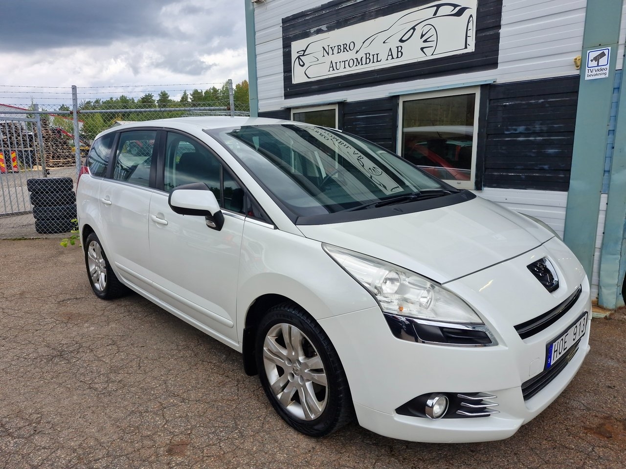 Peugeot 5008