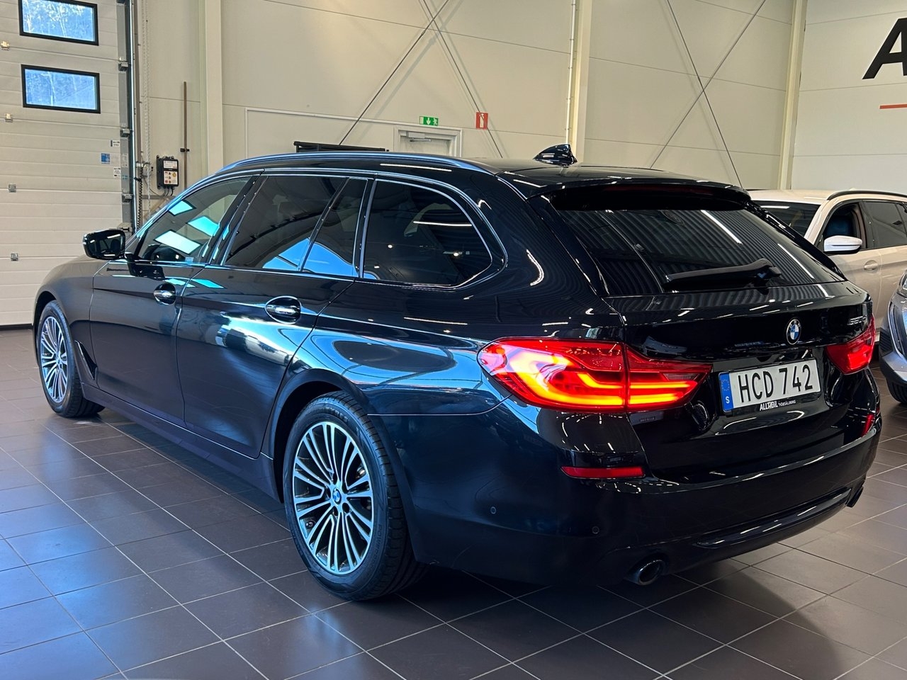 BMW 520 d Touring Steptronic Sport line 2018, bild 5/10