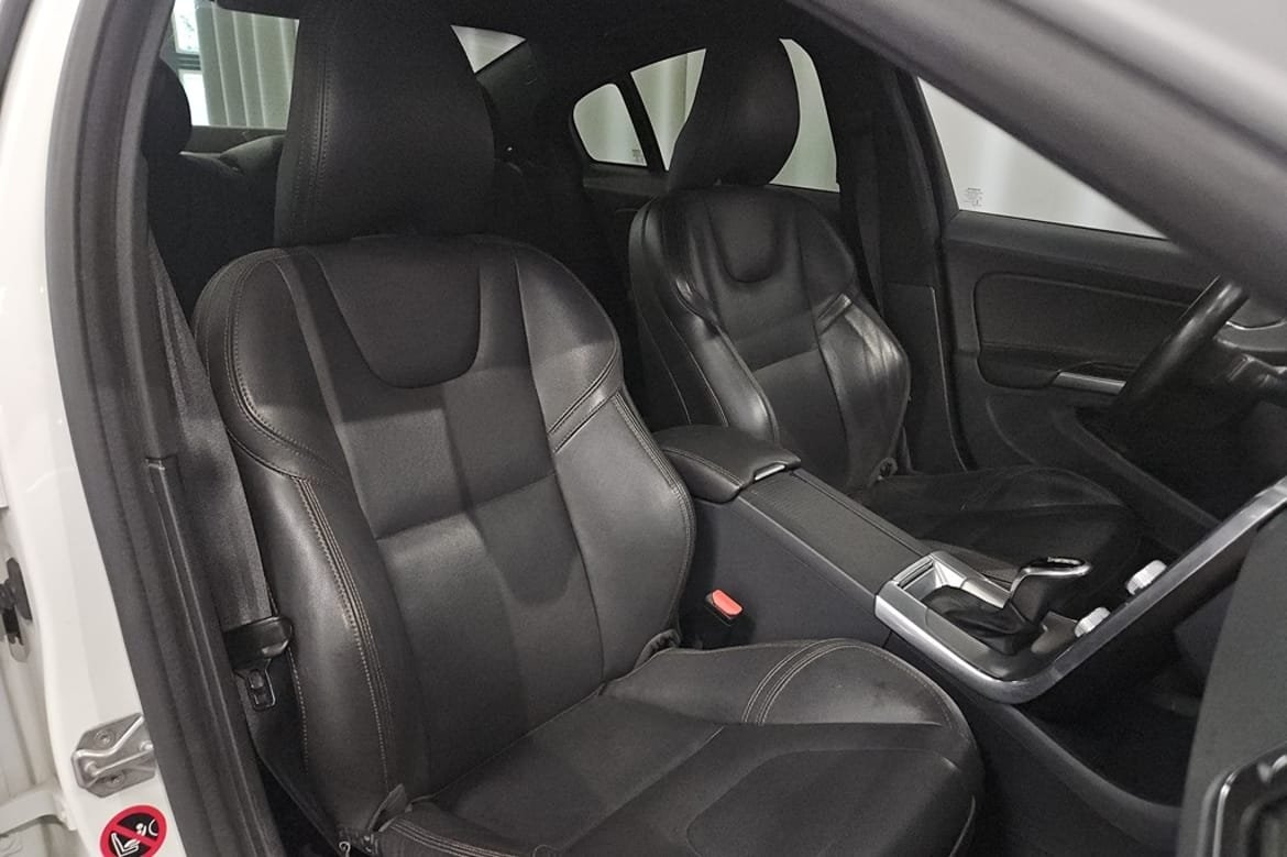 Volvo S60 Cross Country 2018, kuva 7/10