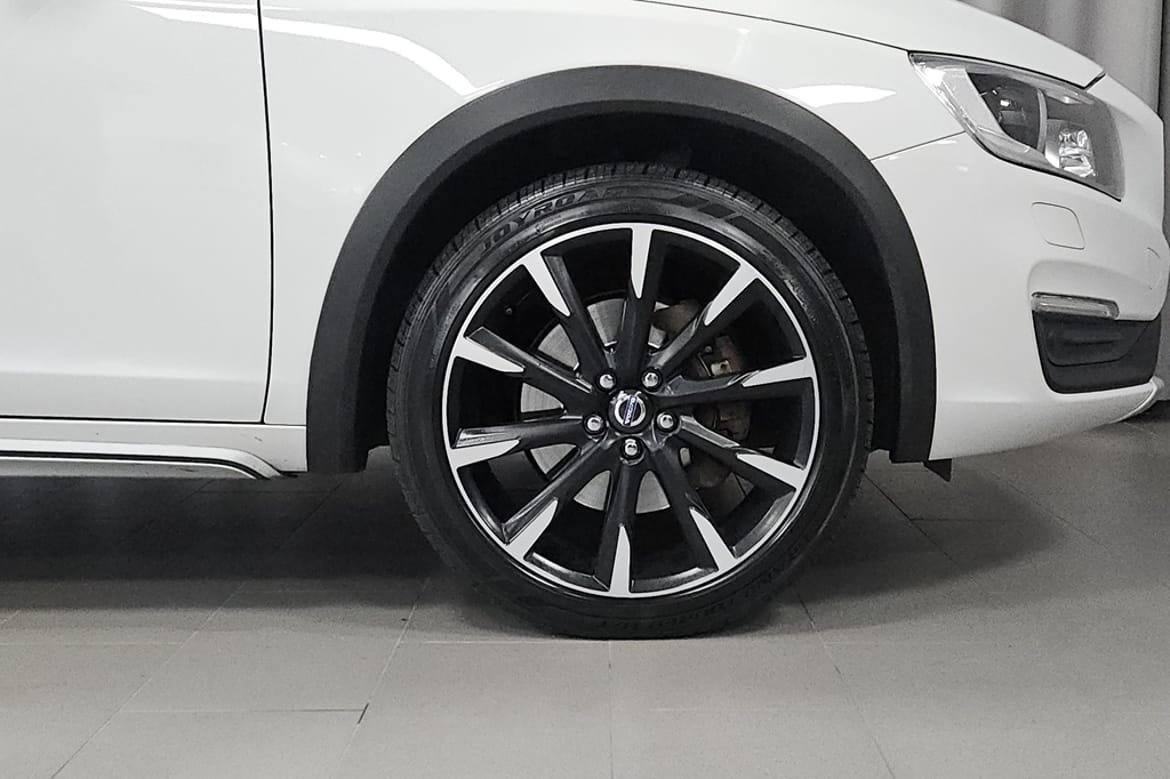 Volvo S60 Cross Country 2018, kuva 5/10