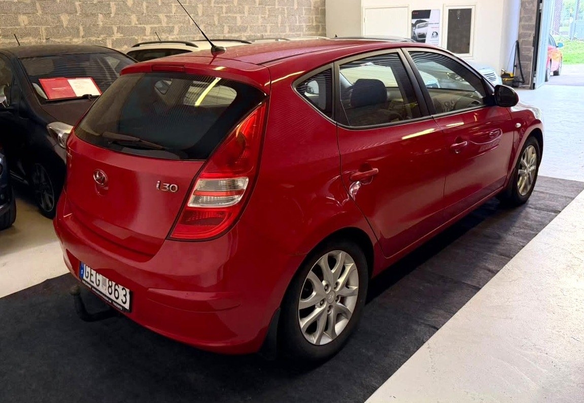 Hyundai i30 2008, photo 5/10