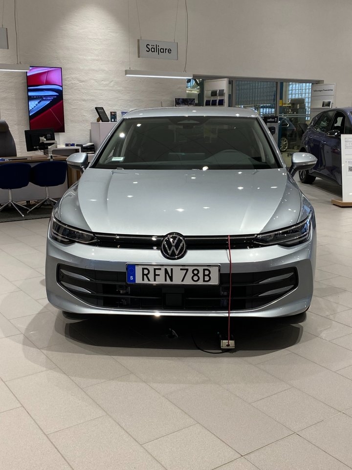Volkswagen Golf Life 1.5 eTSI DSG 2026, bild 2/6