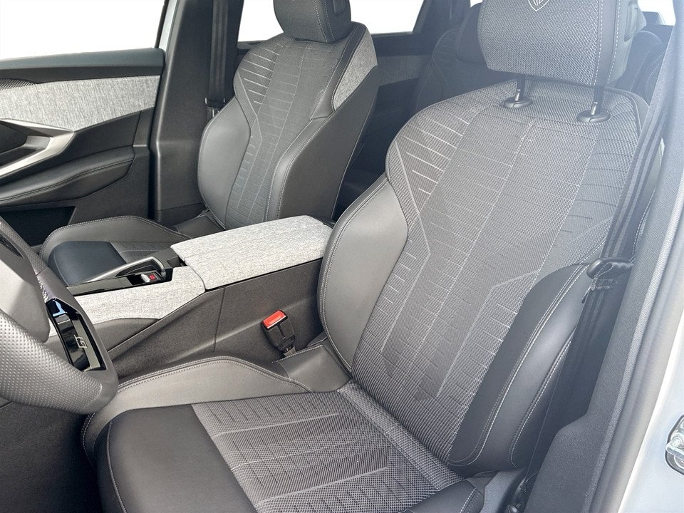 Peugeot 5008 GT Hybrid 145hk Aut 7-SITS 2025, bild 4/10