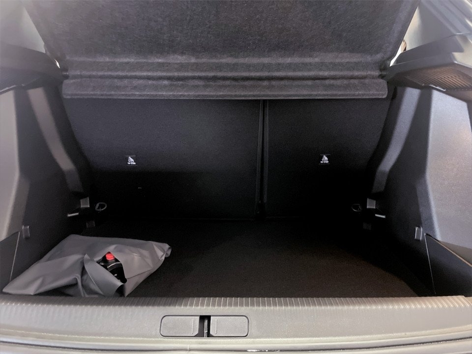 Peugeot 2008 Allure+ Hybrid Aut 2026, bild 7/10