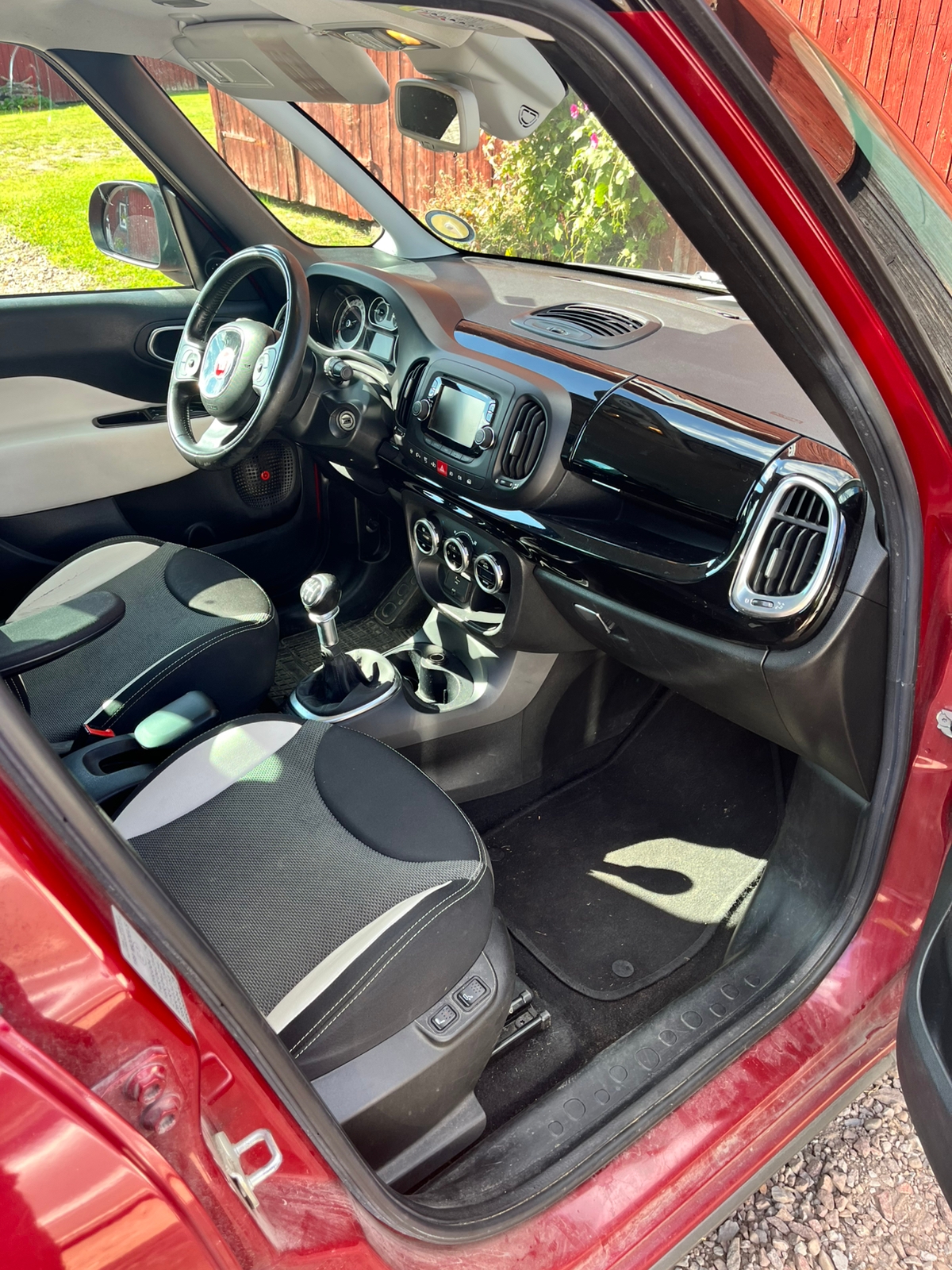 Fiat 500L 1.4 FIRE T-JET Manuell 2015, kuva 6/6