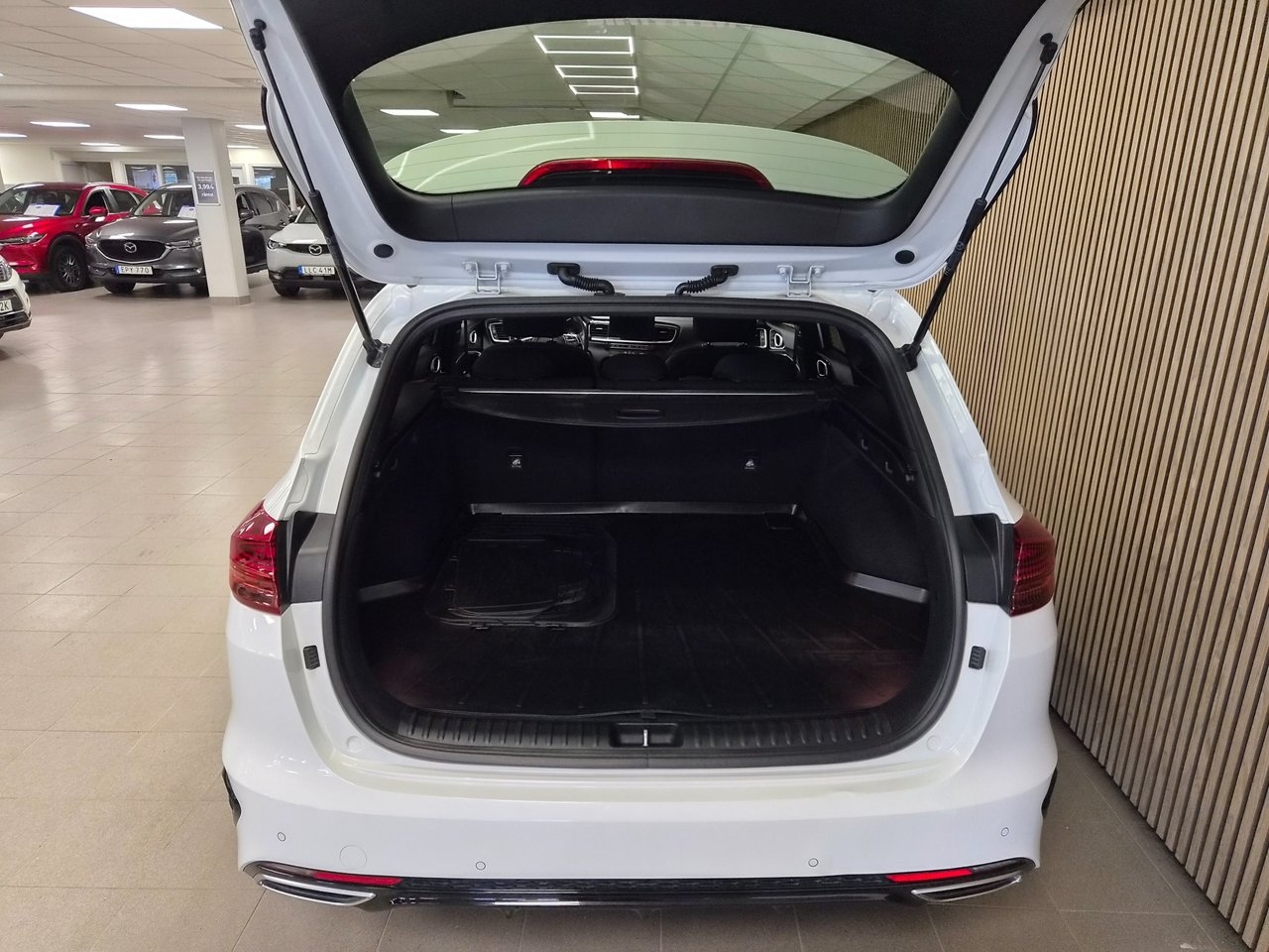 Kia Ceed 2019, bild 6/8
