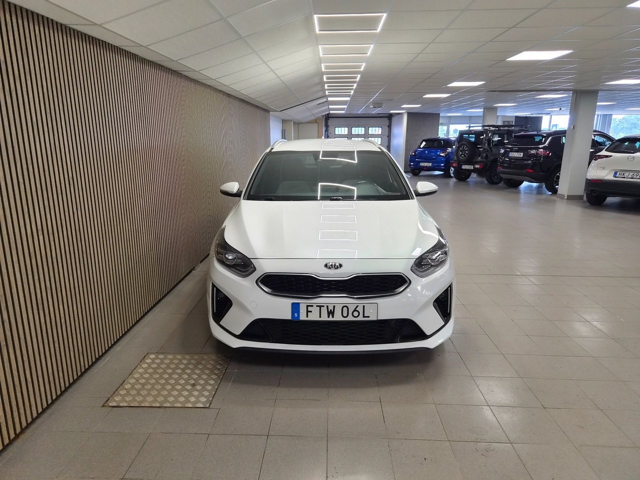 Kia Ceed 2019, bild 2/8