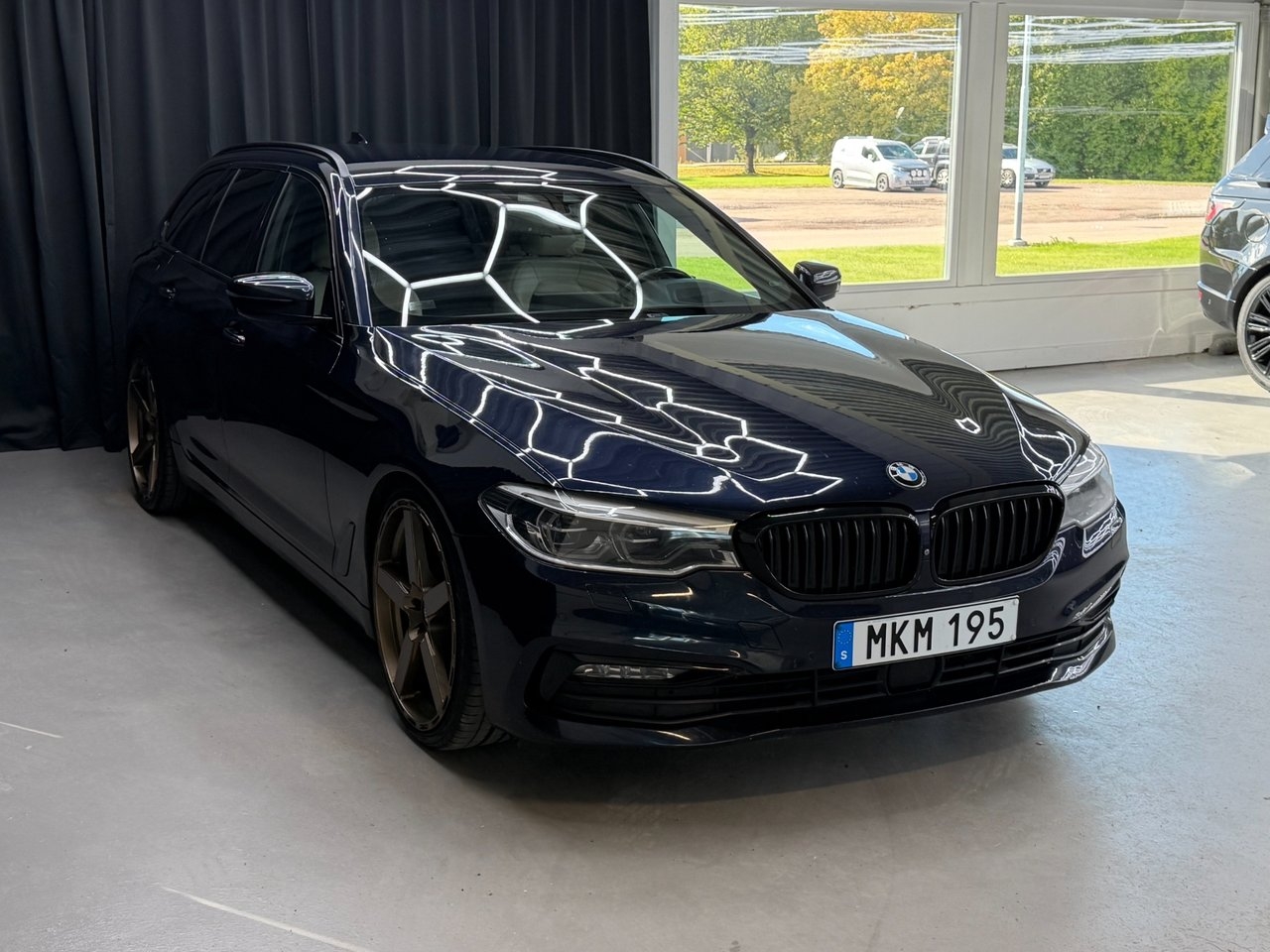 BMW 520 2018, bild 2/10
