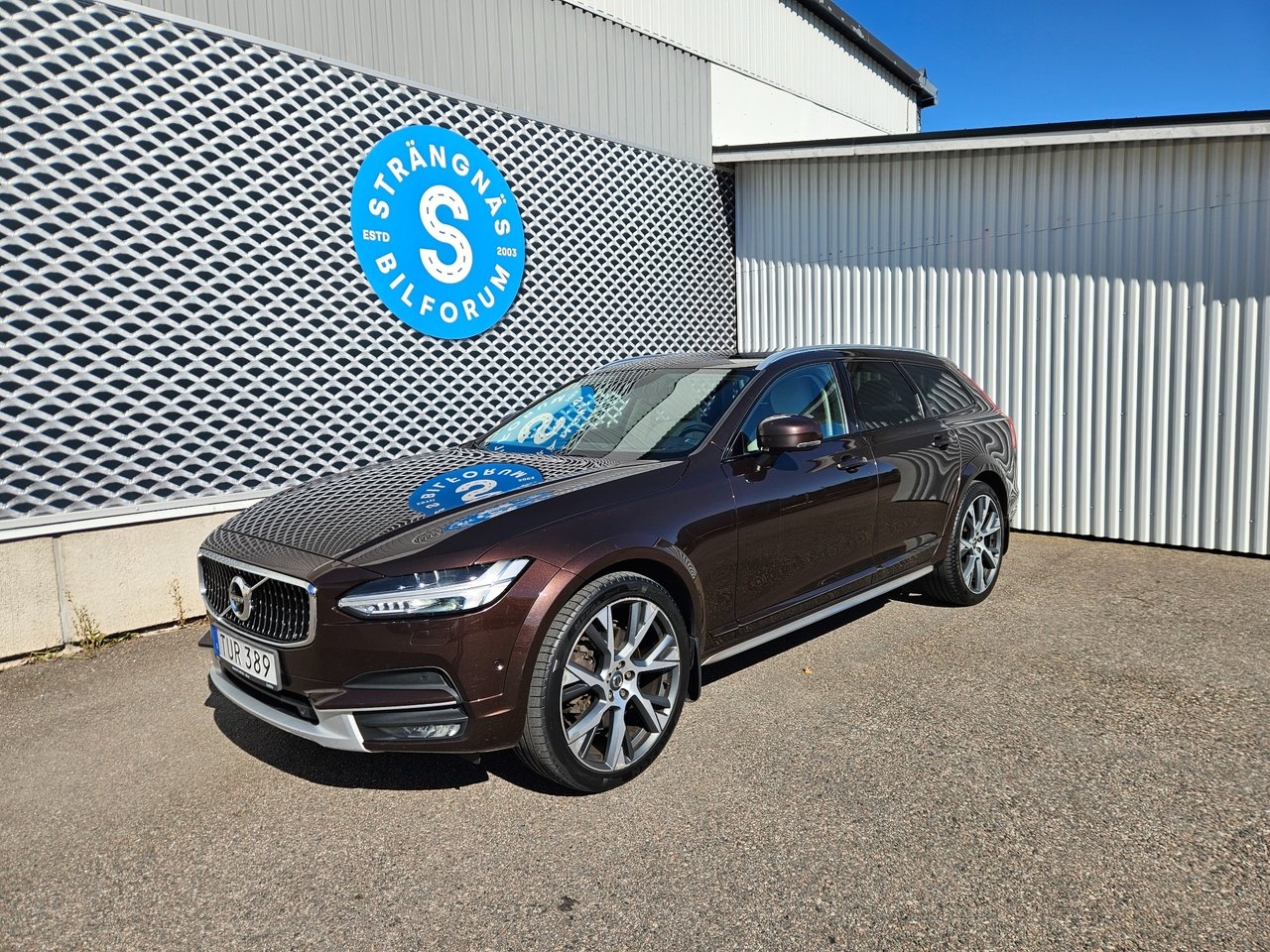 Volvo V90 Cross Country 2017, kuva 4/10