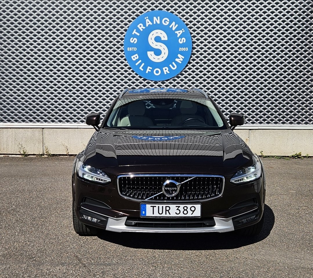 Volvo V90 Cross Country 2017, kuva 2/10