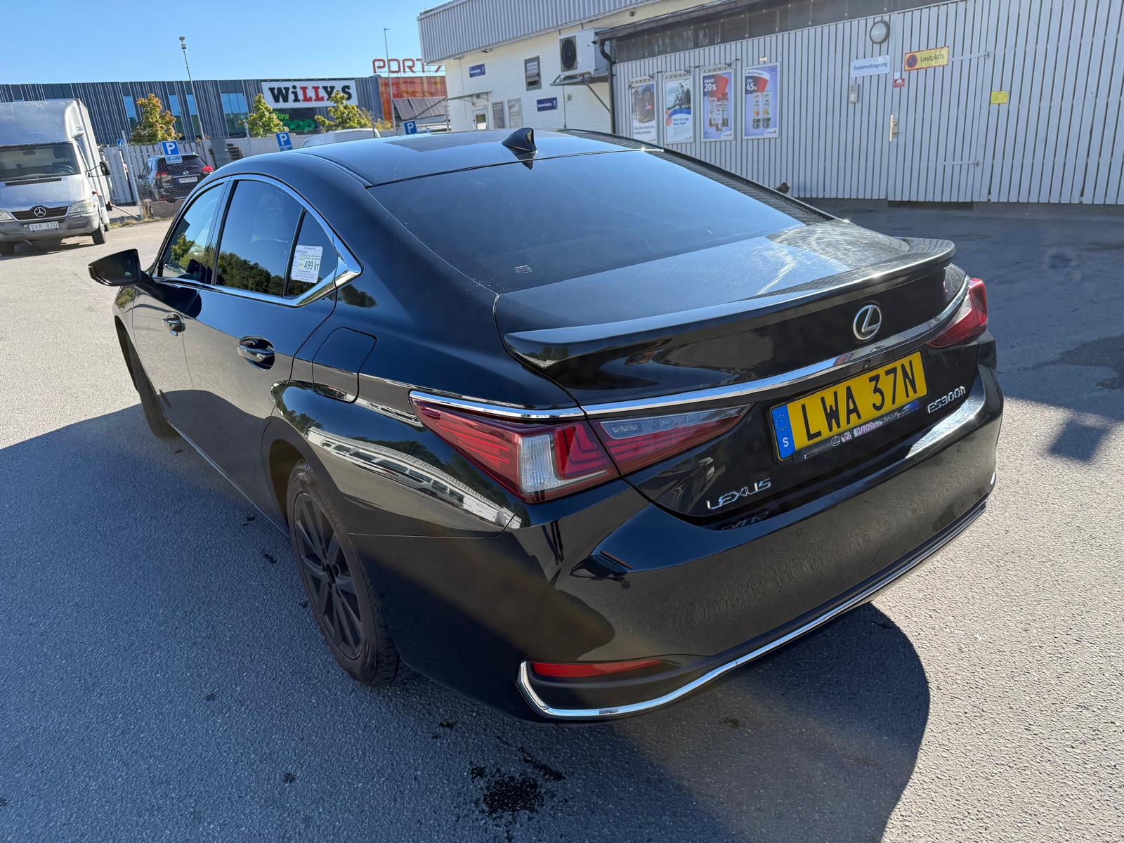 Lexus ES 300h 2.5 E-CVT 2022, bild 7/10