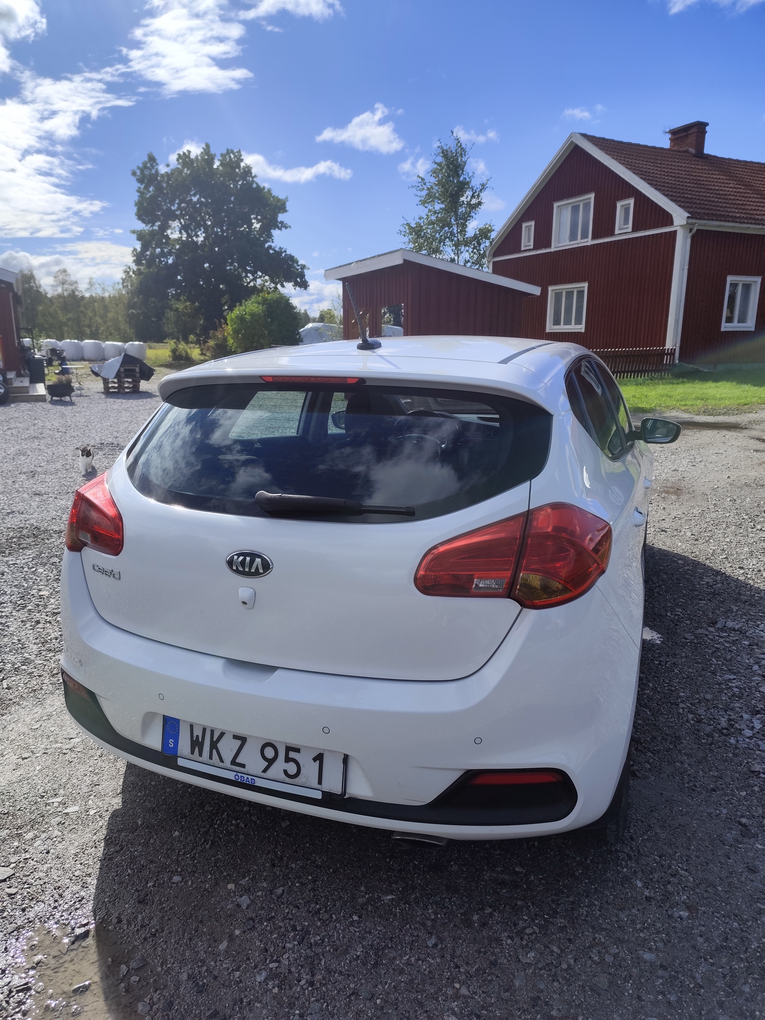 Kia Ceed 1.6 GDI Manuell 2015, bild 3/10
