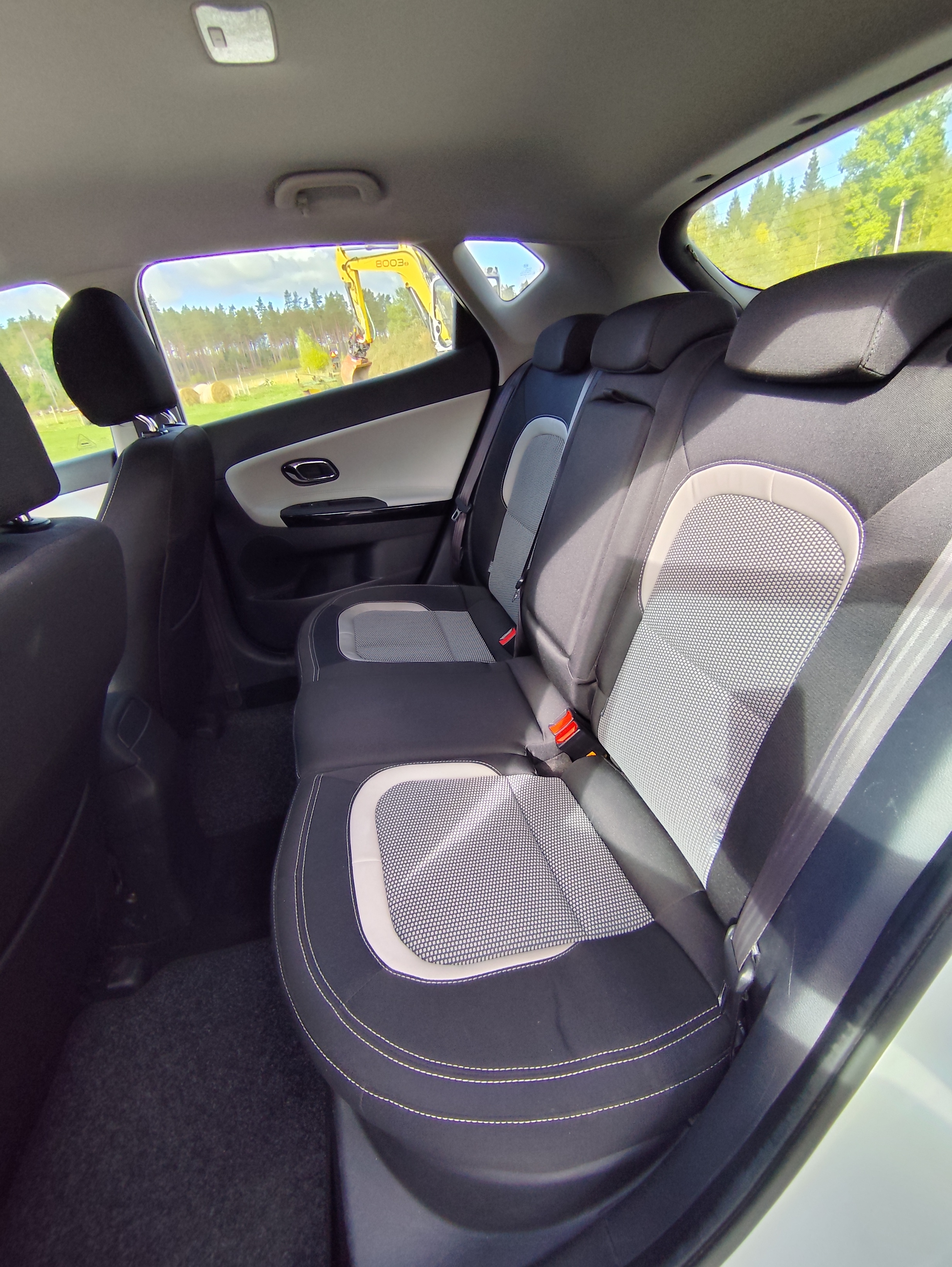 Kia Ceed 1.6 GDI Manuell 2015, bild 6/10