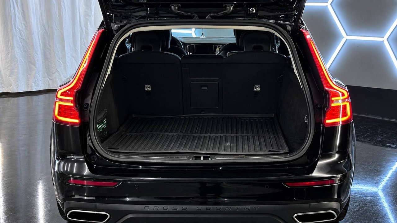 Volvo V60 Cross Country 2022, bild 7/10
