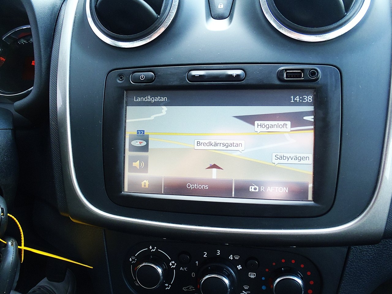 Dacia Sandero Stepway 2015, bild 7/10