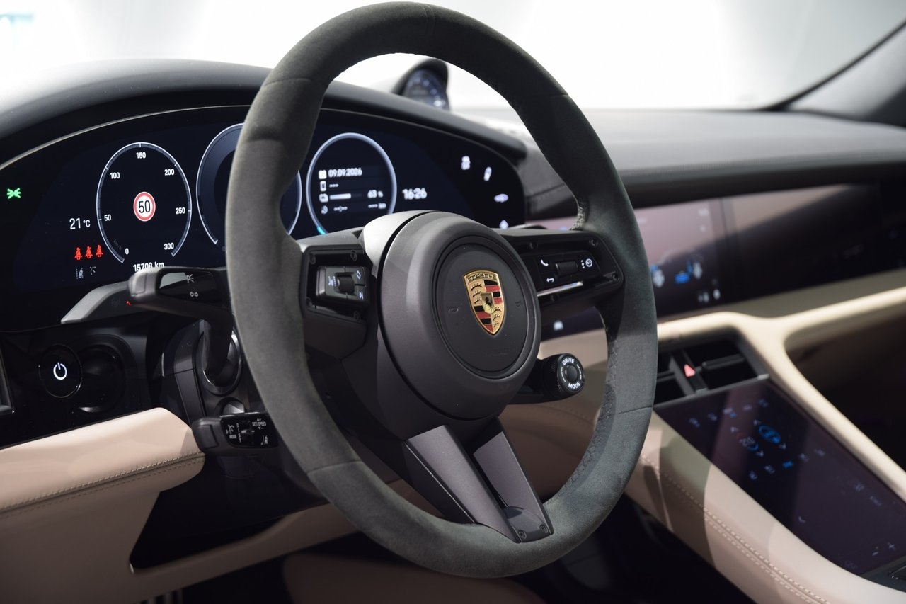 Porsche Taycan 4S Cross Turismo 517hp 2025, bild 5/10
