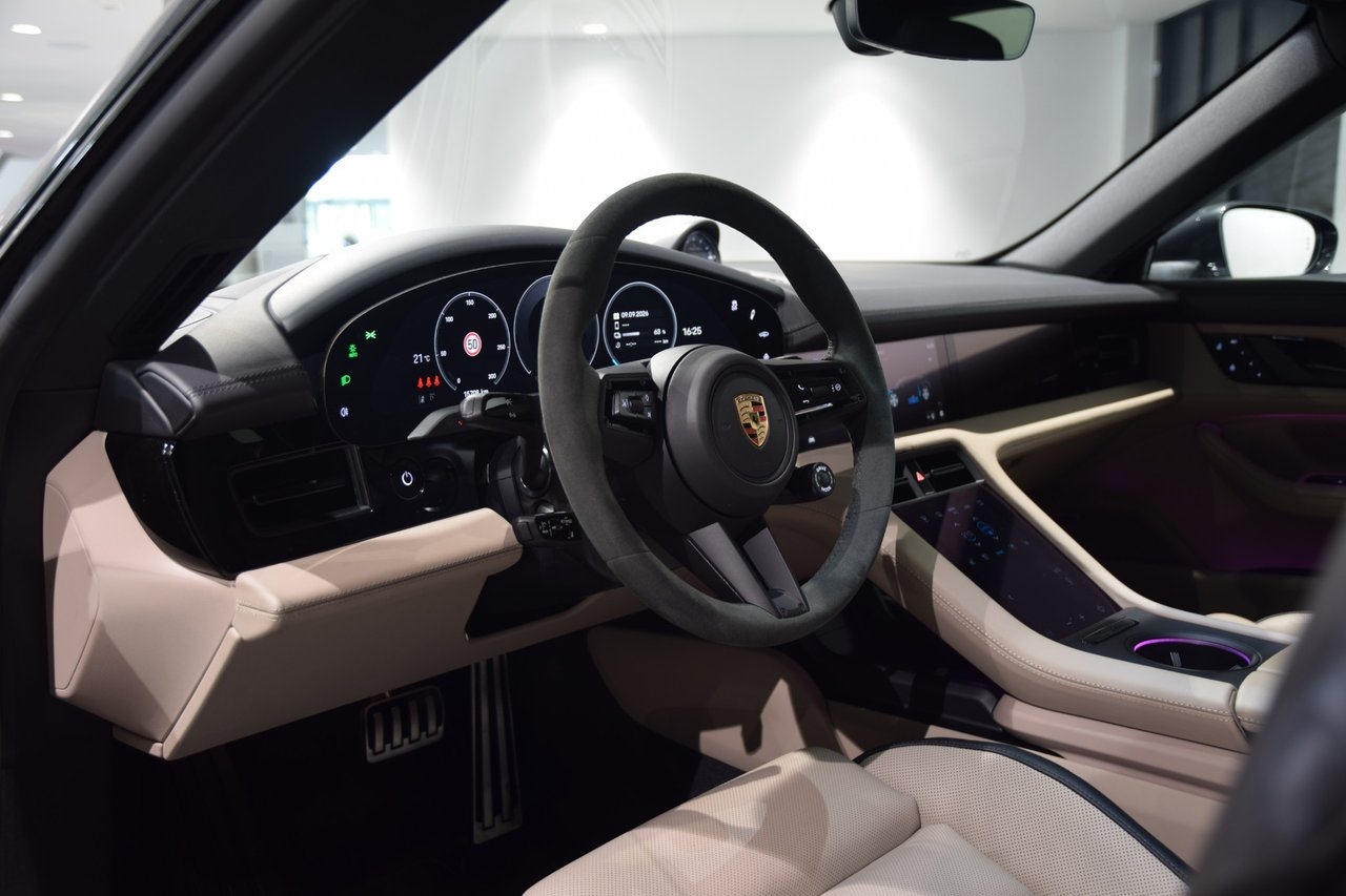 Porsche Taycan 4S Cross Turismo 517hp 2025, bild 4/10