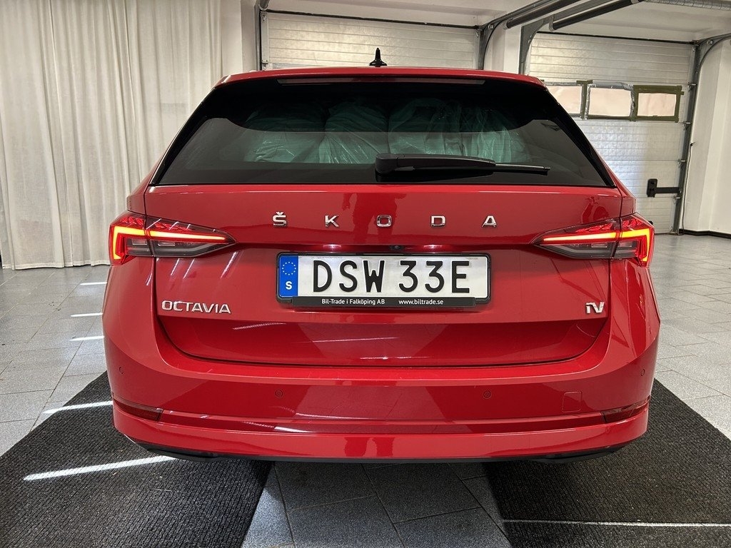 Skoda Octavia 2021, kuva 7/10