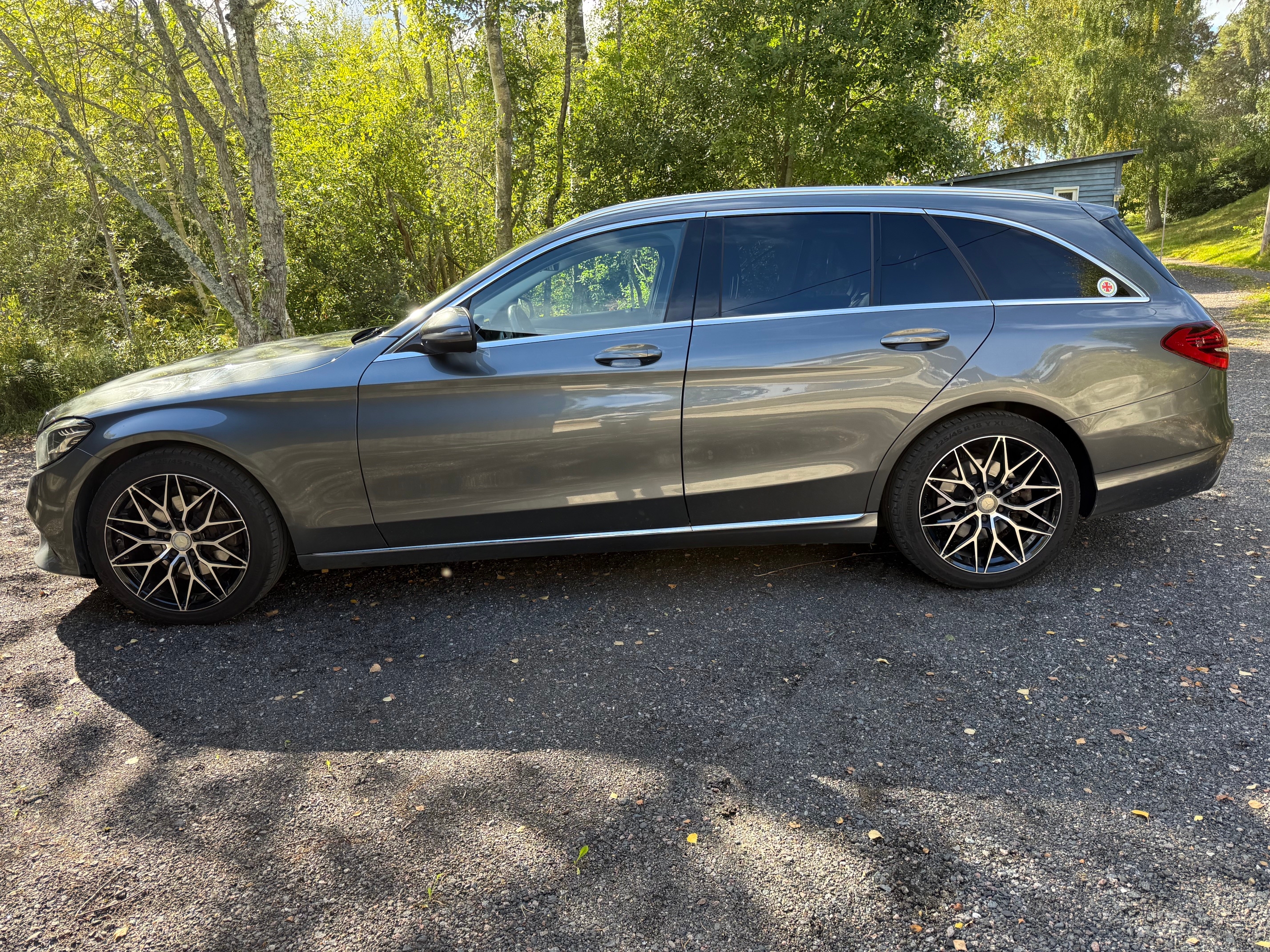 Mercedes-Benz C 200 T 9G-Tronic 2019, bild 2/5