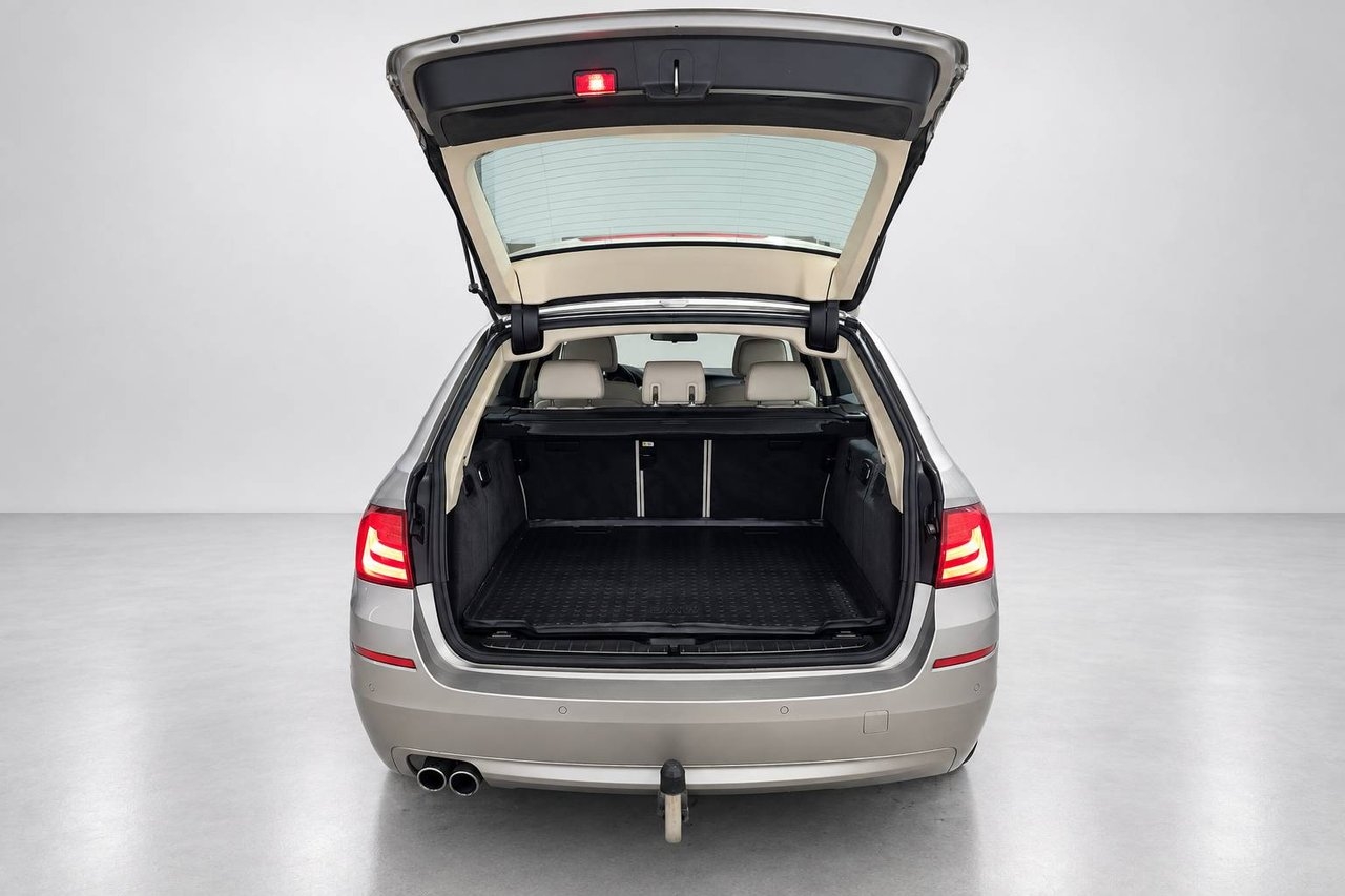 BMW 530 d Touring Automat Läder 2012, kuva 7/10