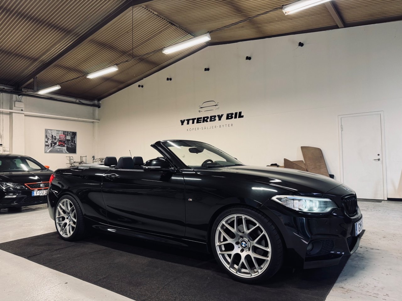 BMW 220