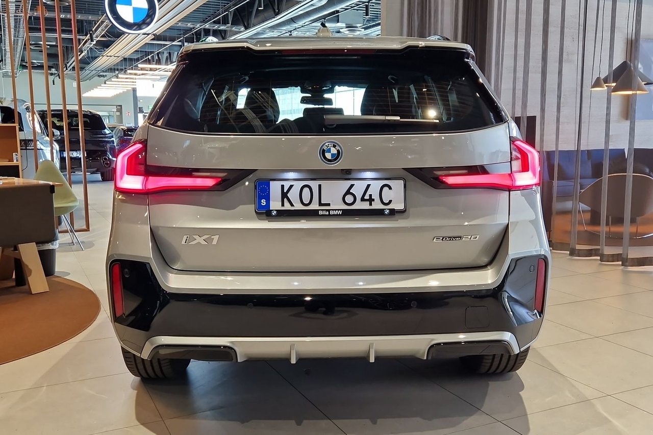 BMW iX1 eDrive20 M Sport 2026, bild 5/10