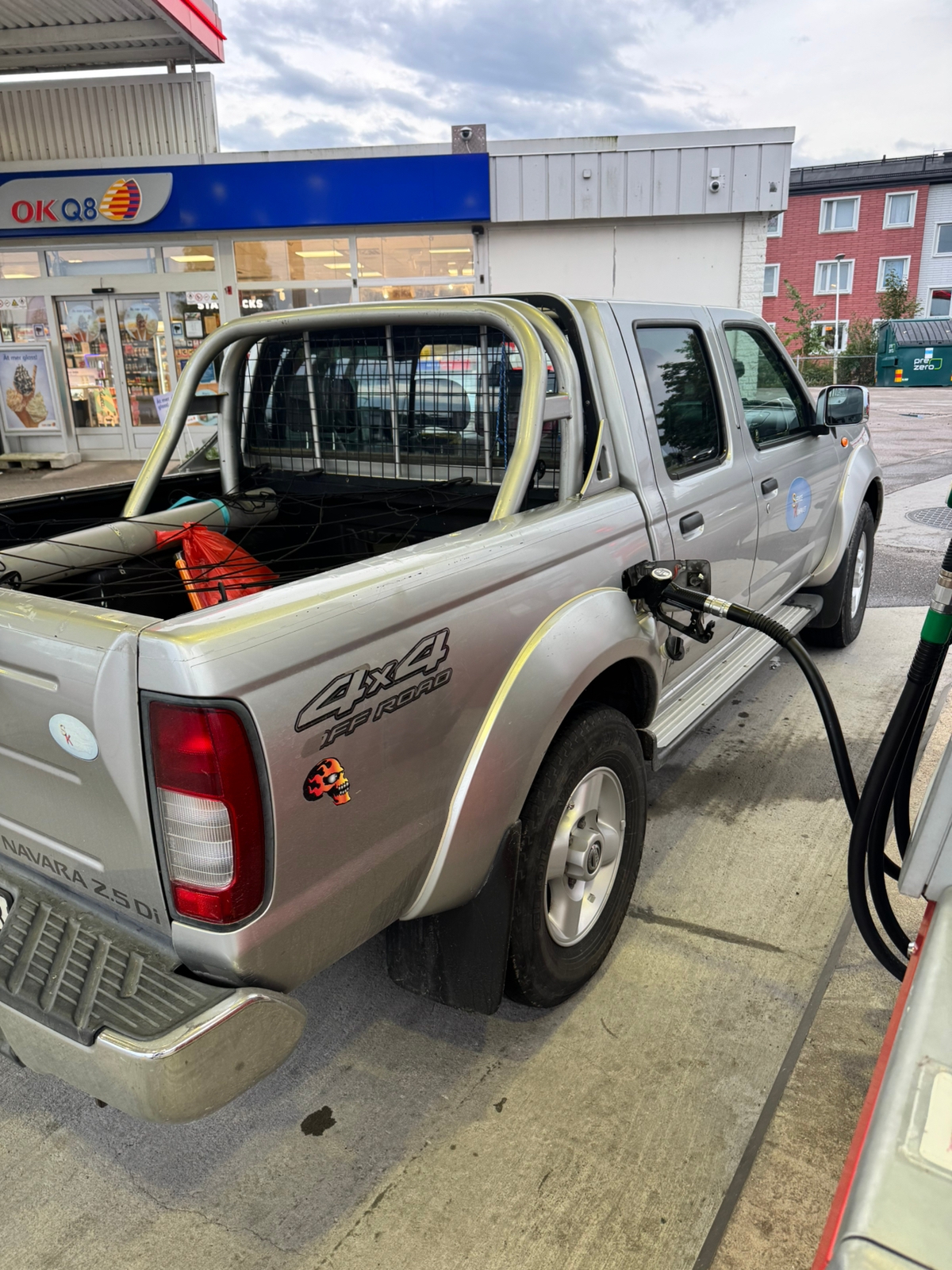 Nissan NP300 Dubbelhytt 2.5 4WD Manuell 2006, bild 3/5