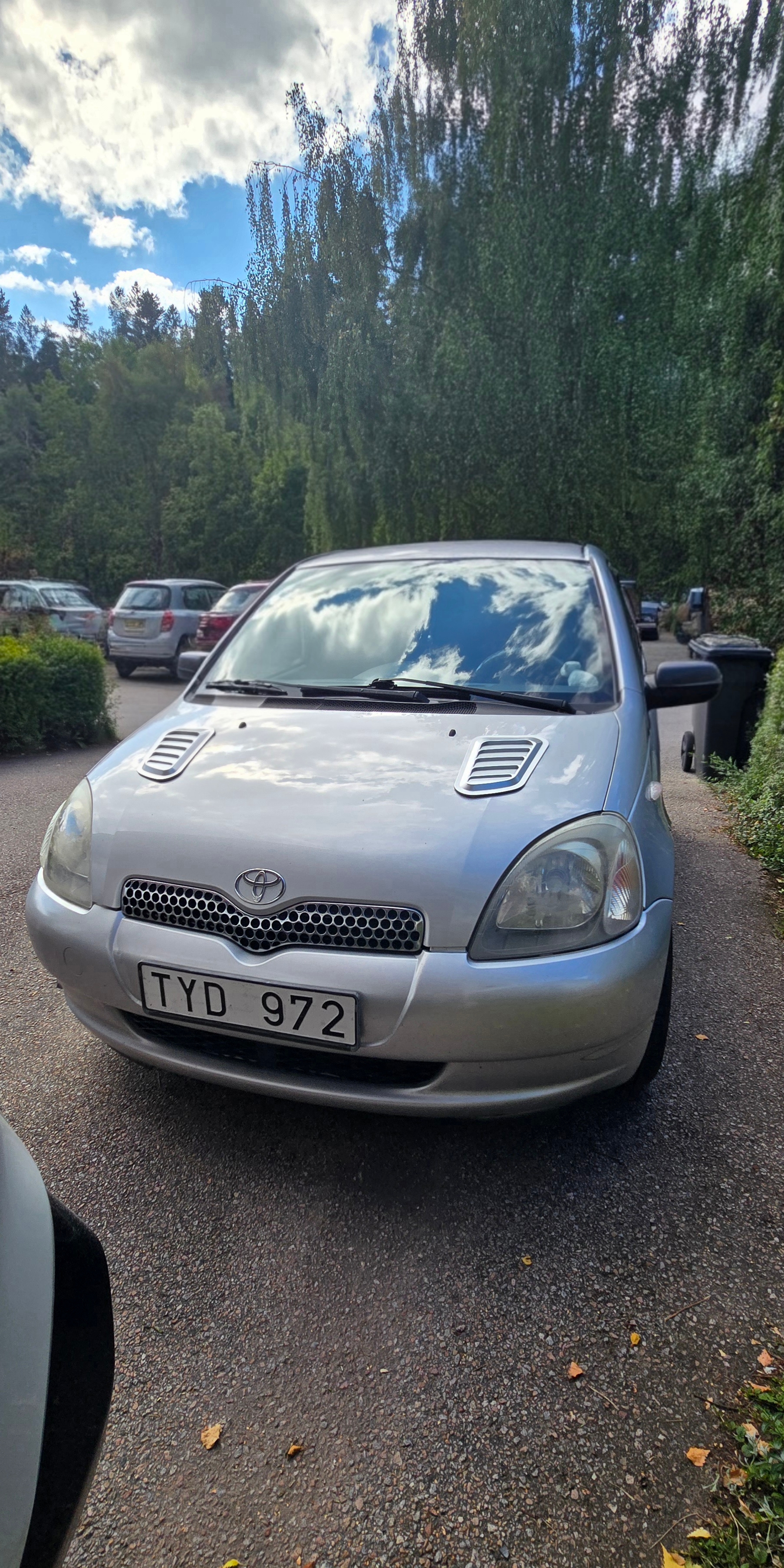 Toyota Yaris 5-dörrar 1.3 VVT-i Manuell 2003, bild 4/9