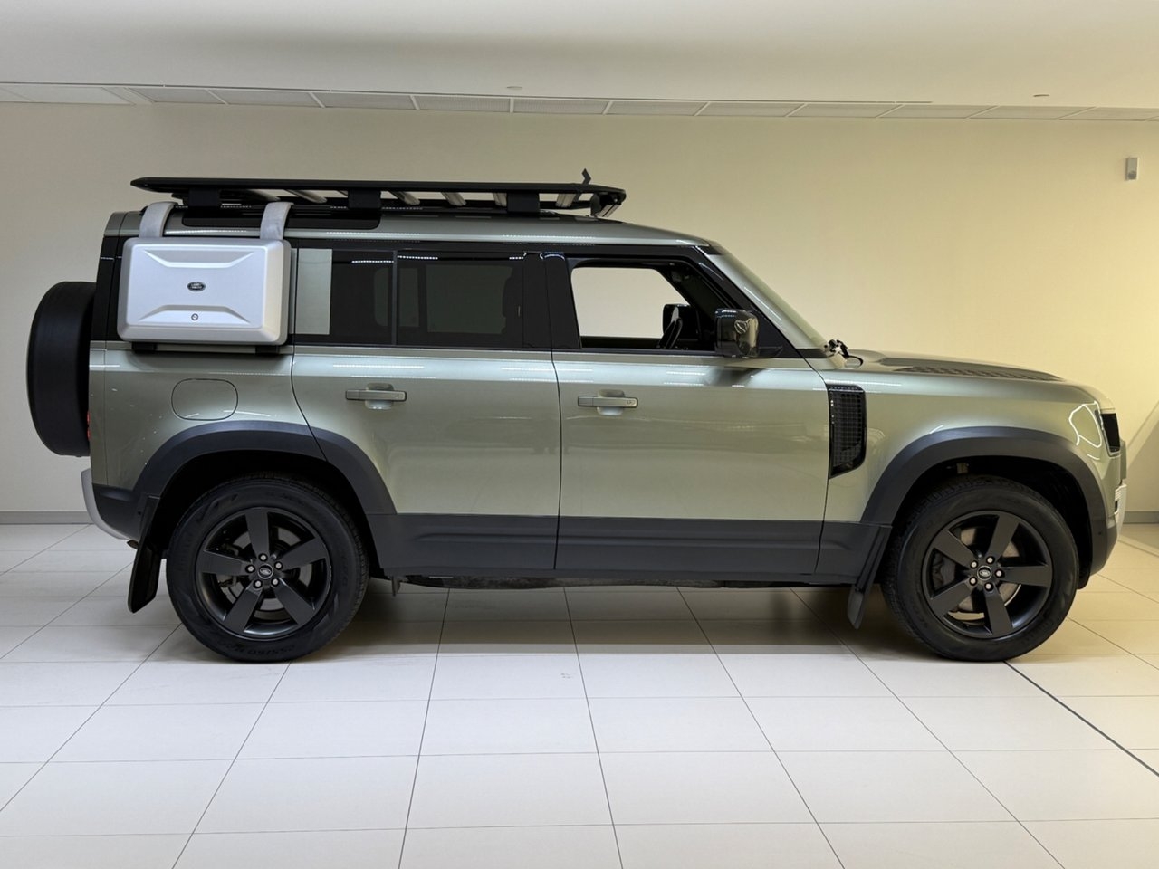 Land Rover Defender 110 SE P400e PHEV 2022, bild 6/10