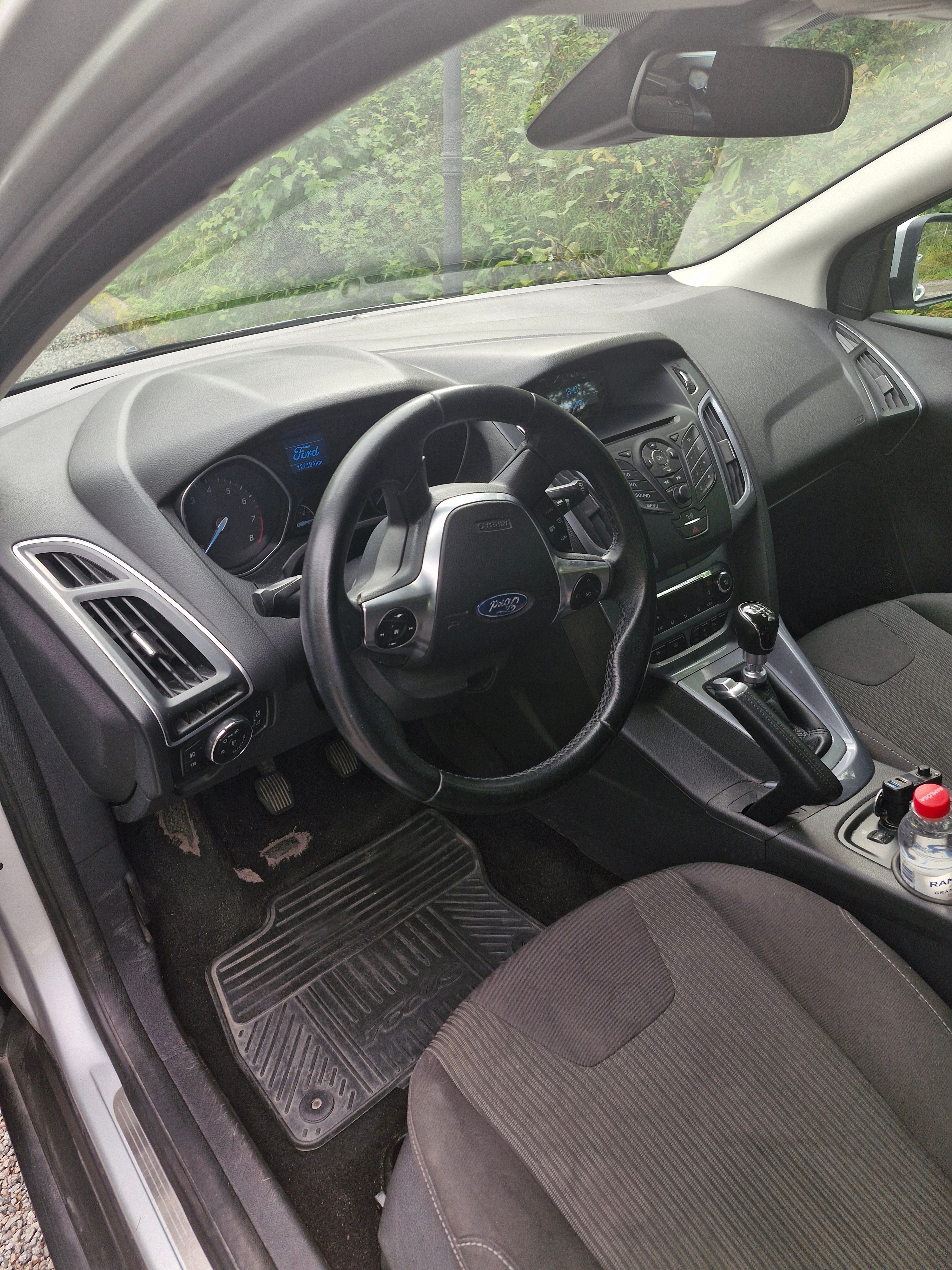 Ford Focus 1.0 EcoBoost Manuell 2013, bild 3/6