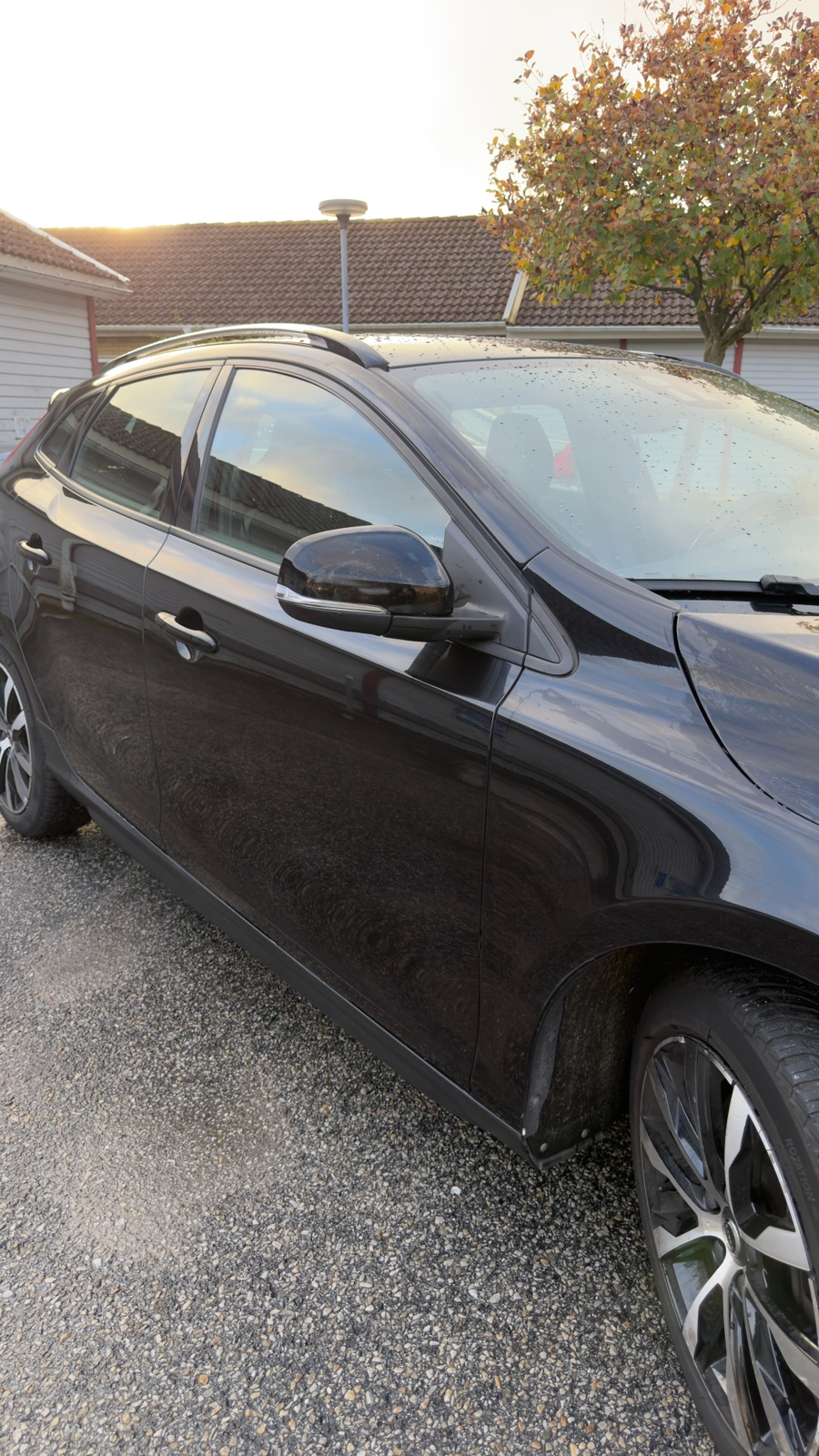 Volvo V40 Cross Country 2019, kuva 3/10
