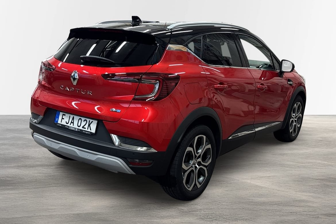 Renault Captur PHEV 160 Intens CVT II 2023, bild 3/10