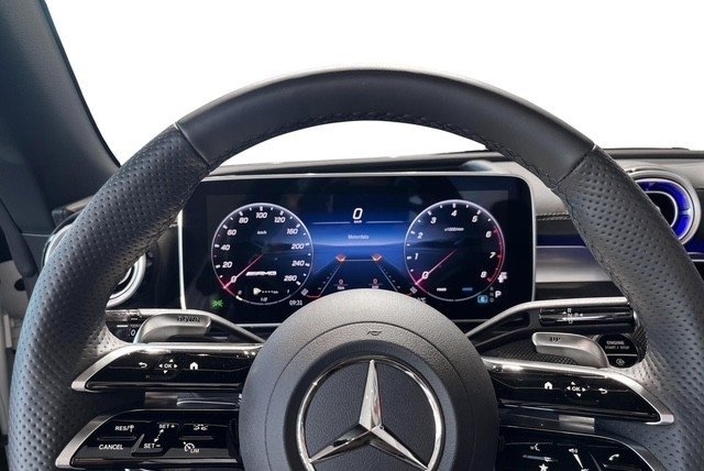 Mercedes-Benz CLE 53 4MATIC+ Cabriolet 2025, bild 7/10