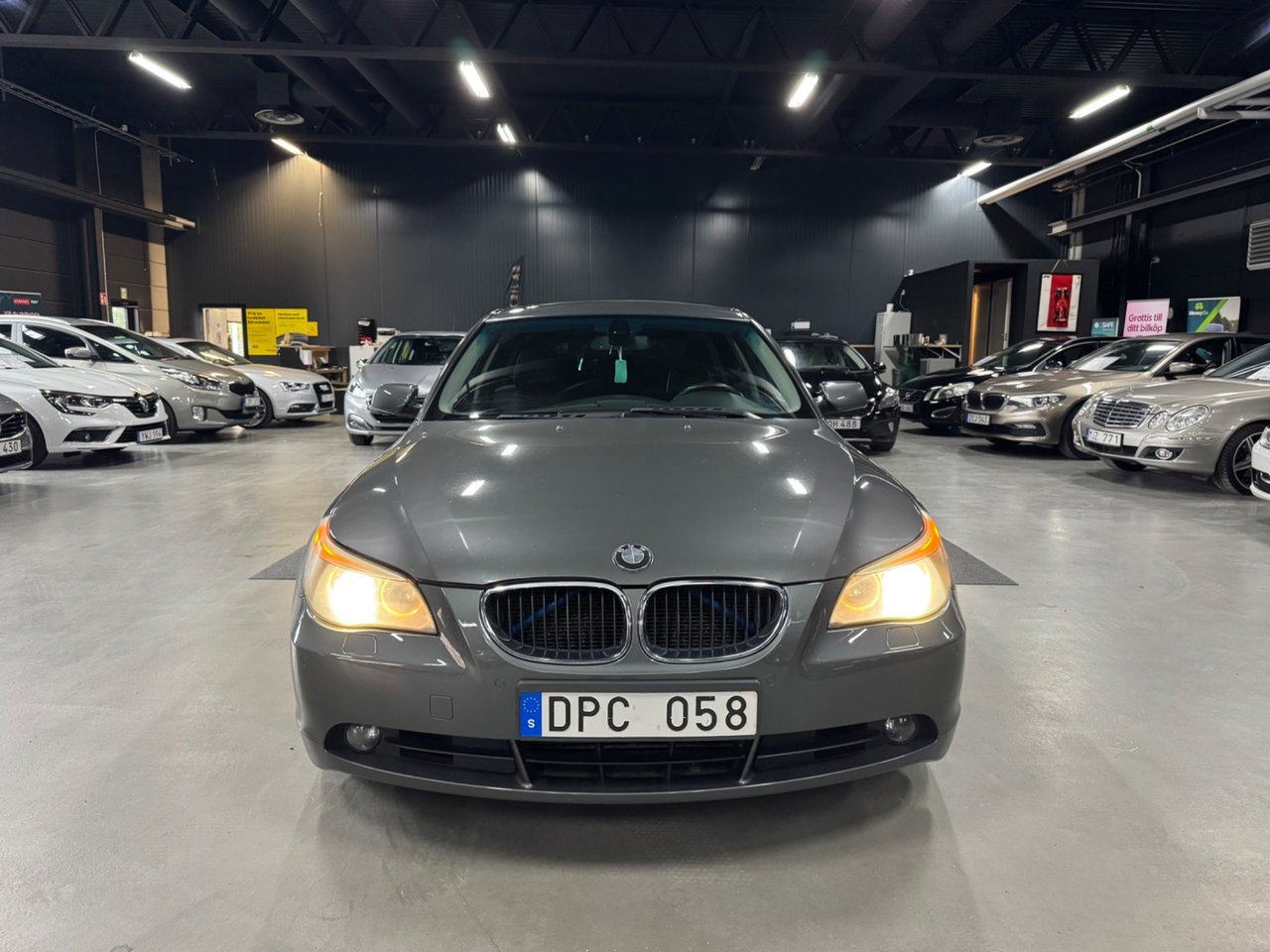 BMW 530 d Touring Euro 4 2005, bild 2/18