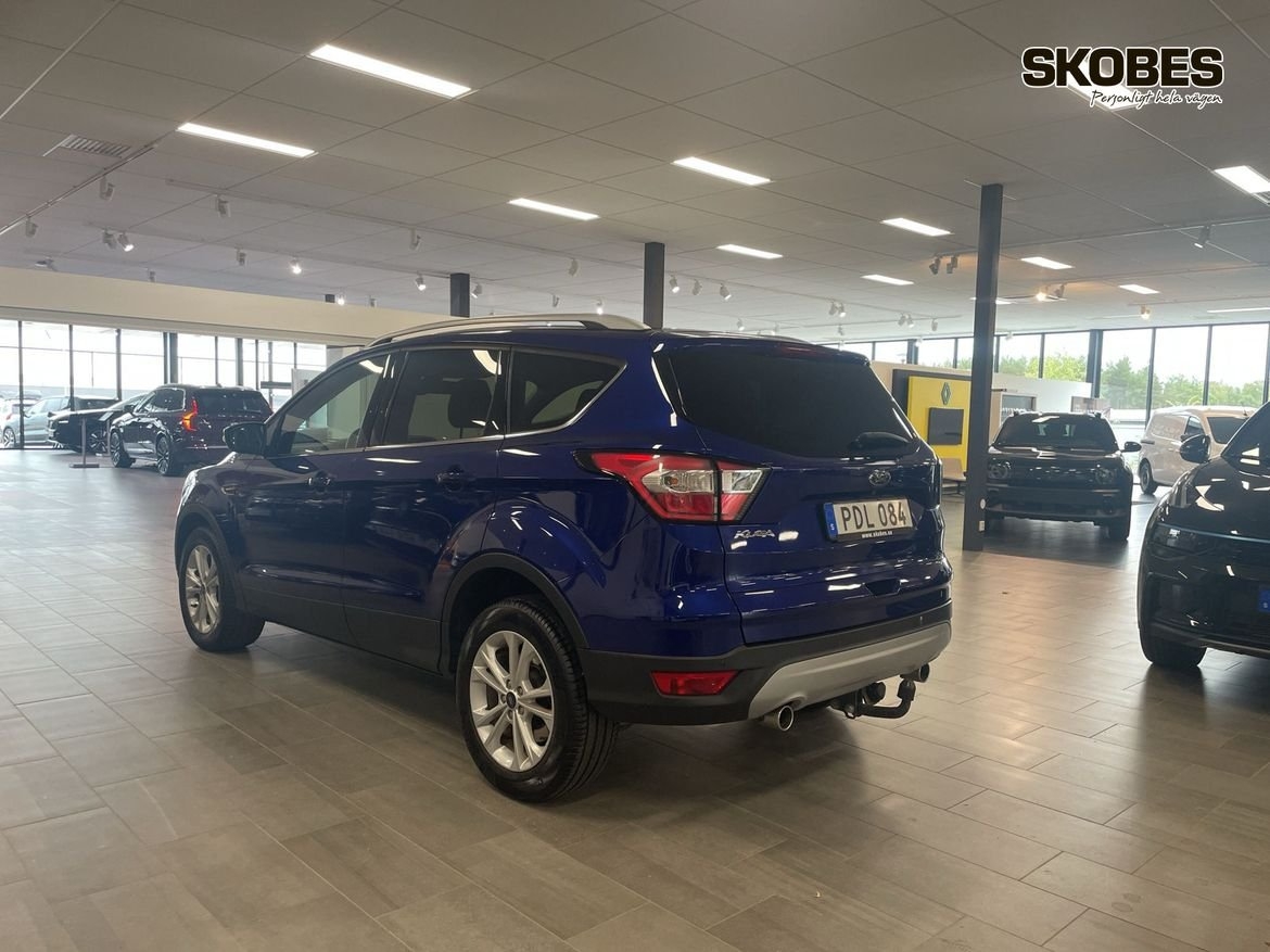 Ford Kuga 1.5 TDCi 120 Titanium 5-d A 2017, bild 4/10