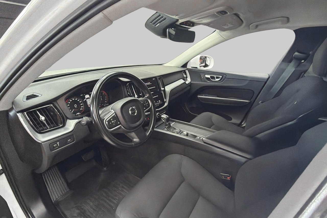 Volvo XC60 2019, kuva 7/10
