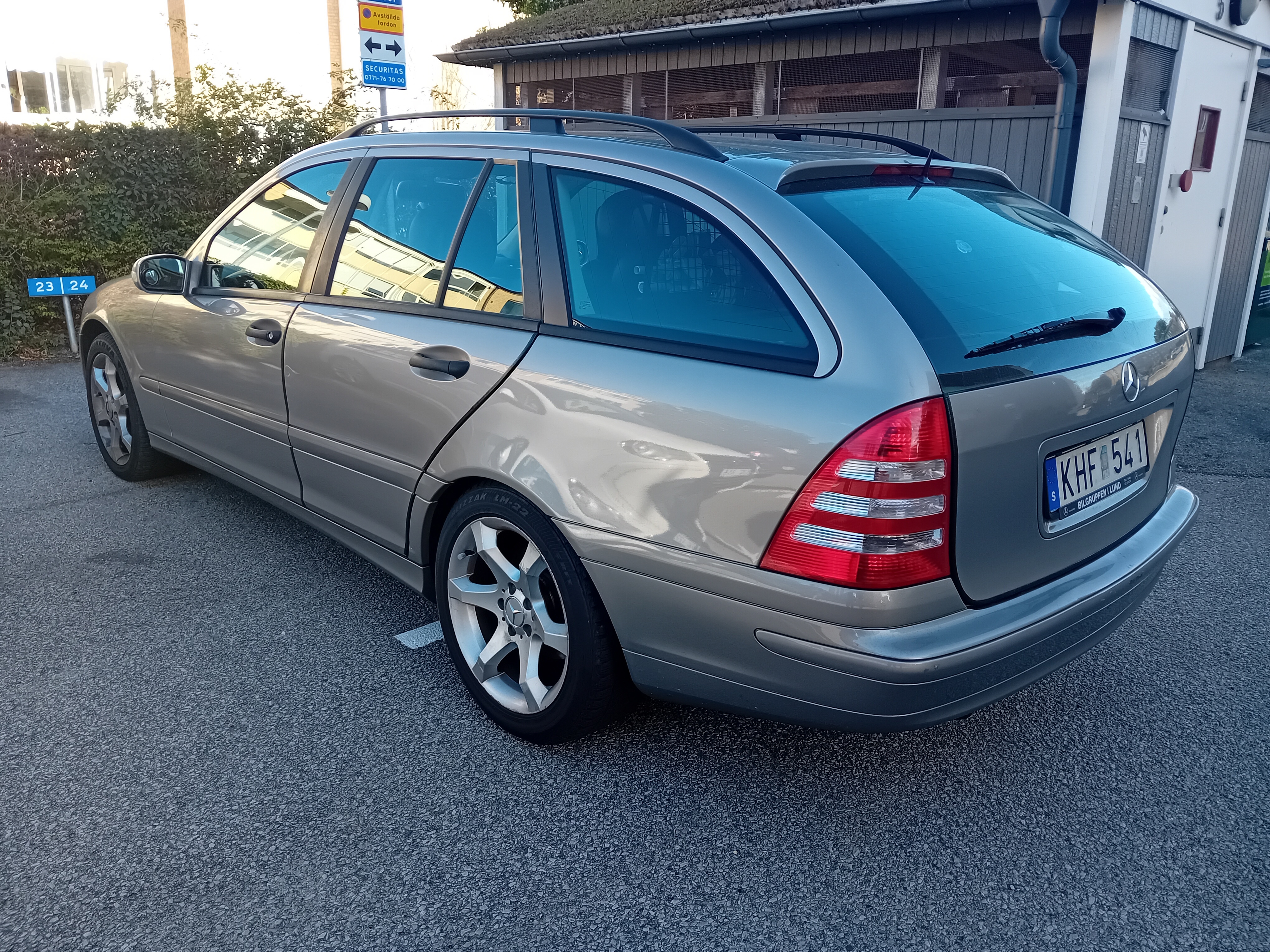 Mercedes-Benz C 2007, bild 3/7