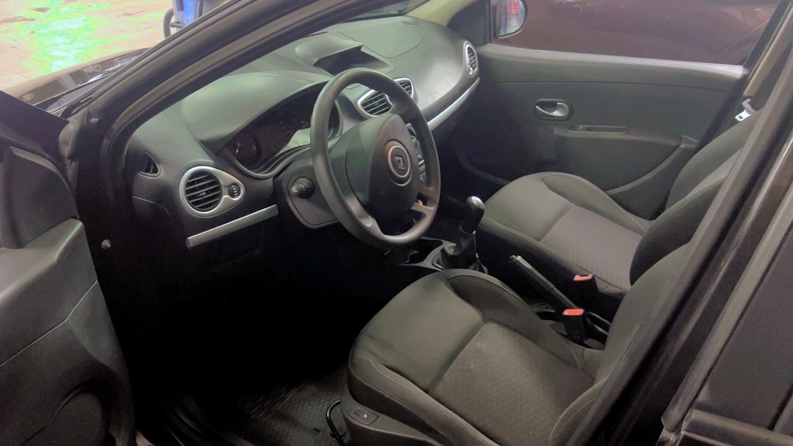 Renault Clio 2009, bild 6/7