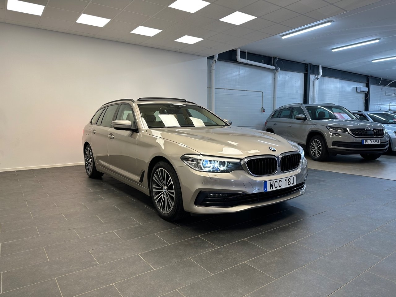 BMW 520 d Touring Steptronic Sport line 2019, kuva 6/10
