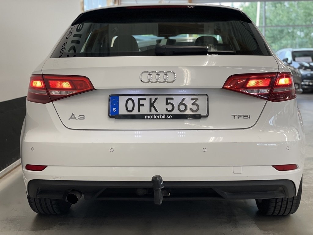 Audi A3 2017, photo 7/23