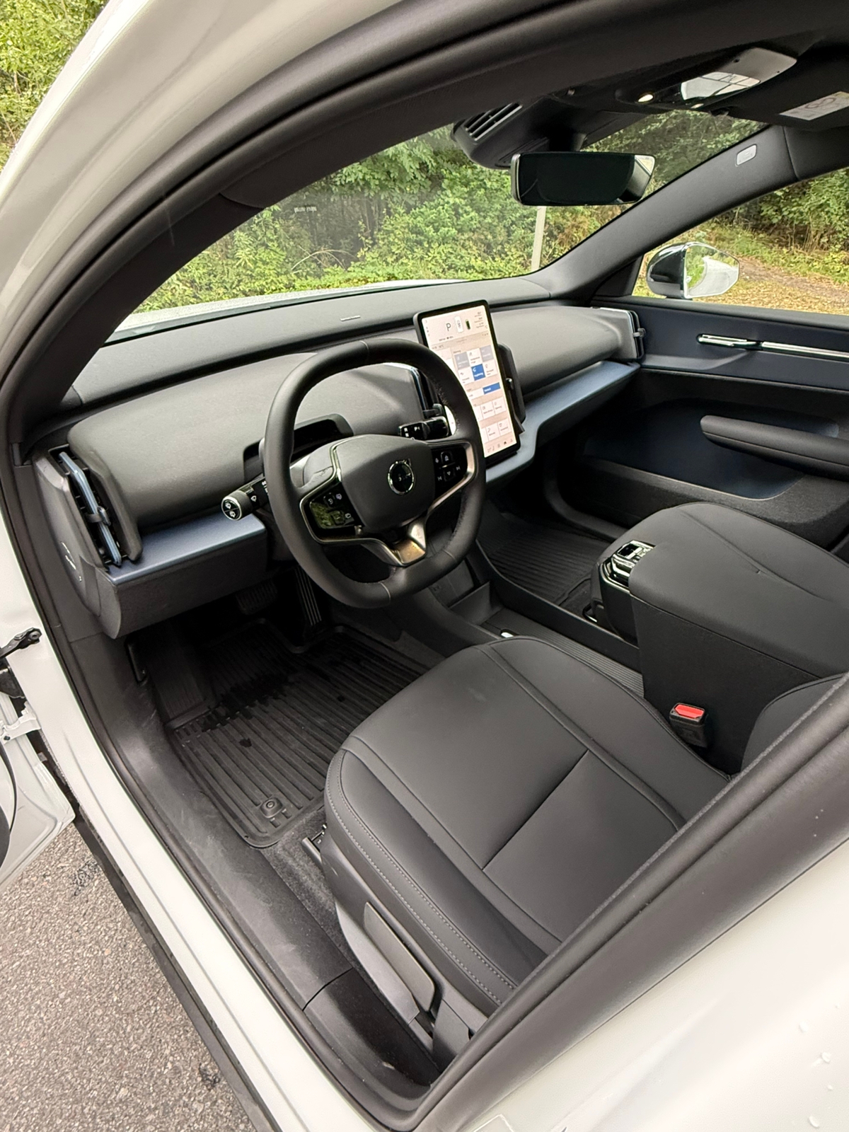 Volvo EX30 P5 Long Range 2027, bild 7/8