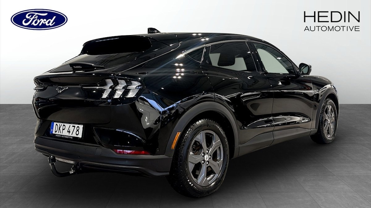 Ford Mustang Mach-E RWD 2021, bild 2/9