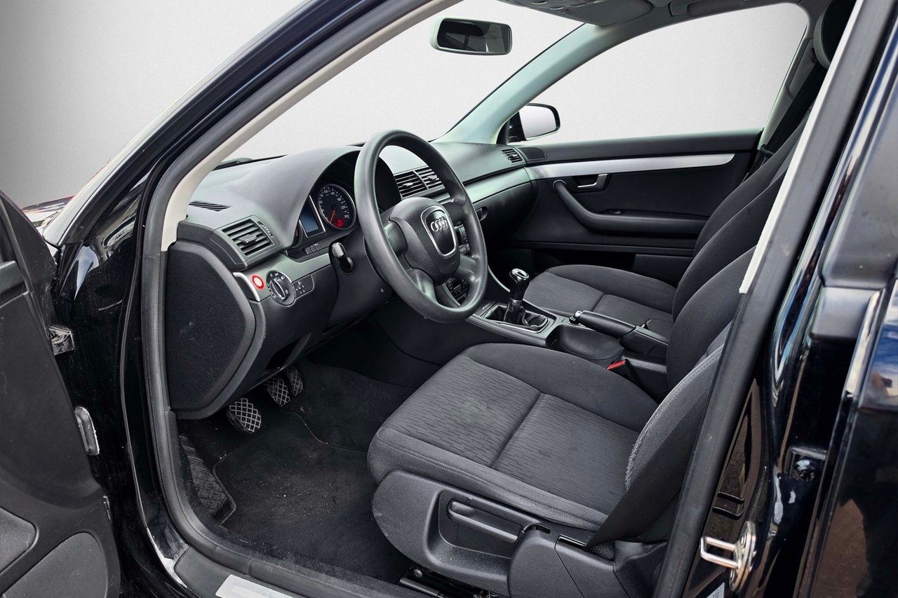 Audi A4 Sedan 1.6 2007, bild 6/9