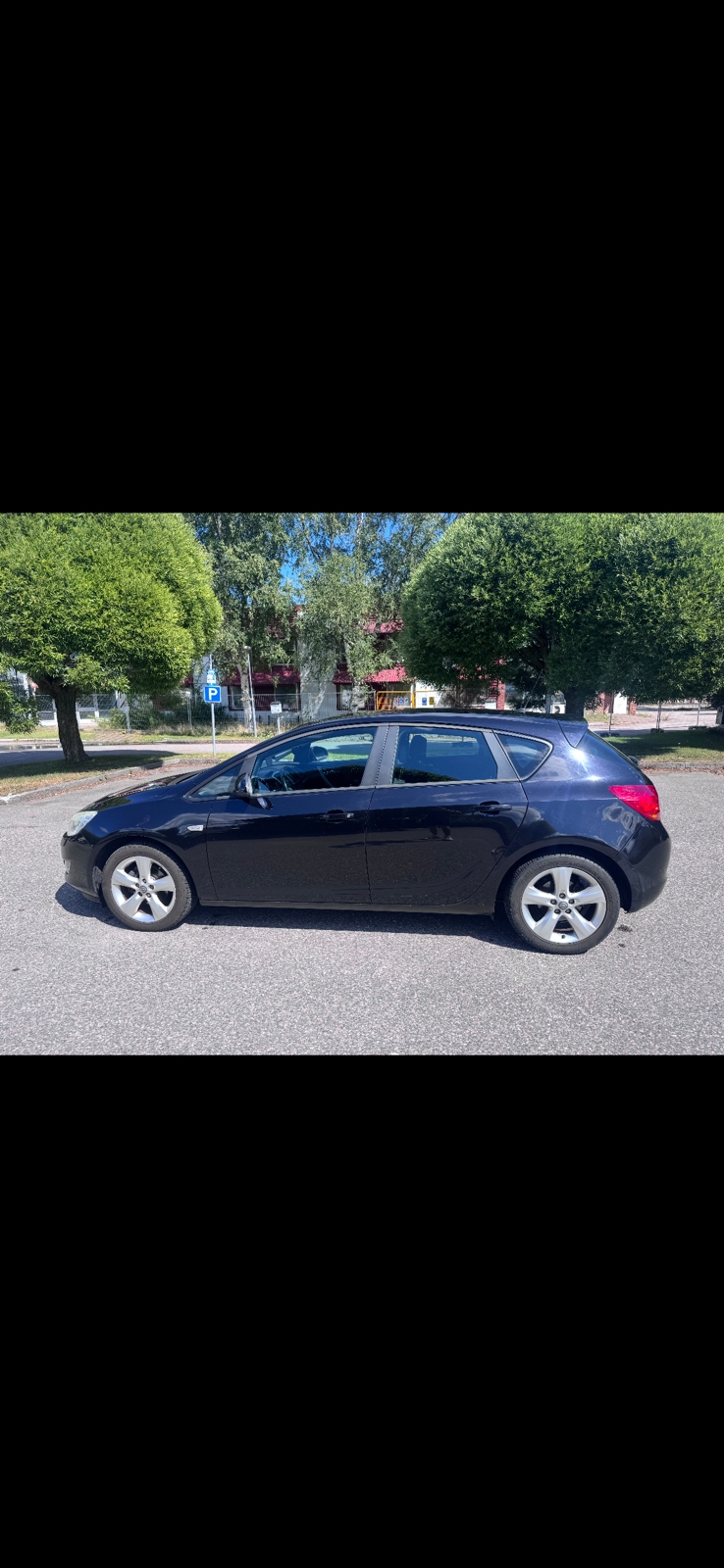 Opel Astra 1.6 Manuell 2010, bild 4/8