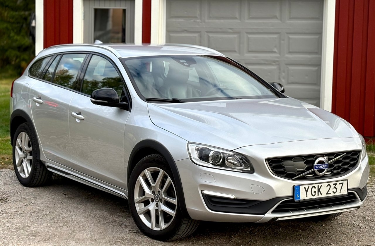 Volvo V60 Cross Country 2017, bild 3/10