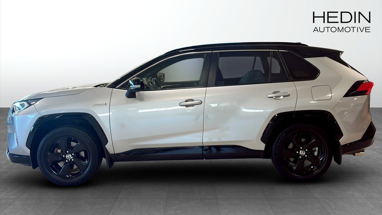 Toyota RAV4 AWD-i E-CVT, 222hk 2020, bild 2/10