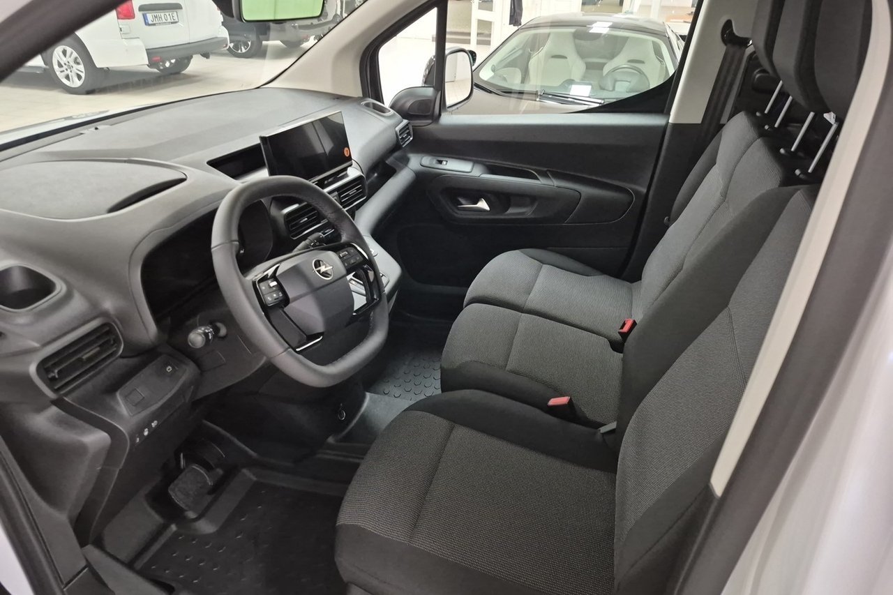 Opel Combo L2 1.5 Diesel 130 AT8 ELITE 2026, kuva 6/8